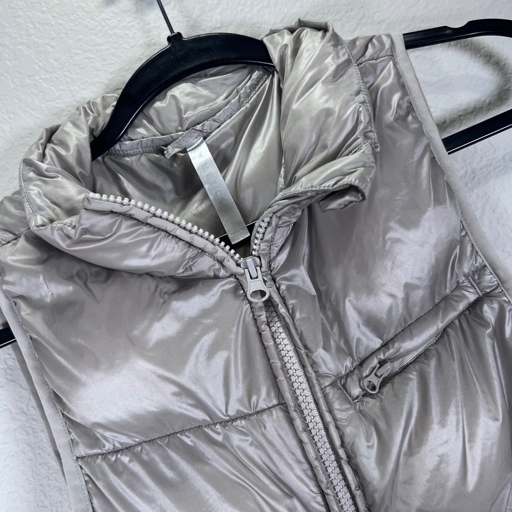 Fabletics Puffer Vest Lightweight Quilted Full Zip Sleeveless Layer size small
